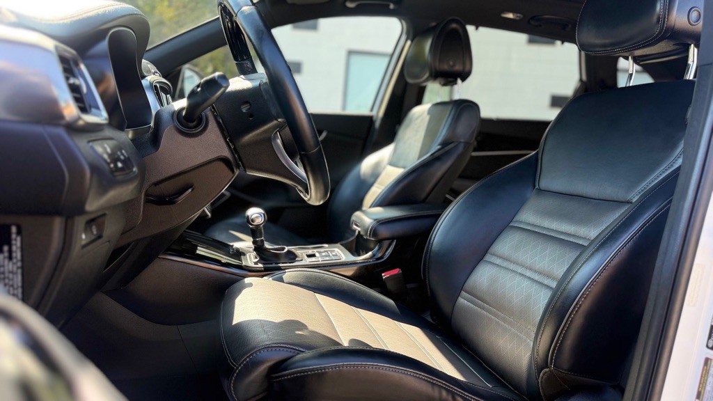 2016 Kia Sorento Image 6