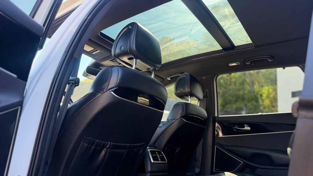 2016 Kia Sorento Image 7
