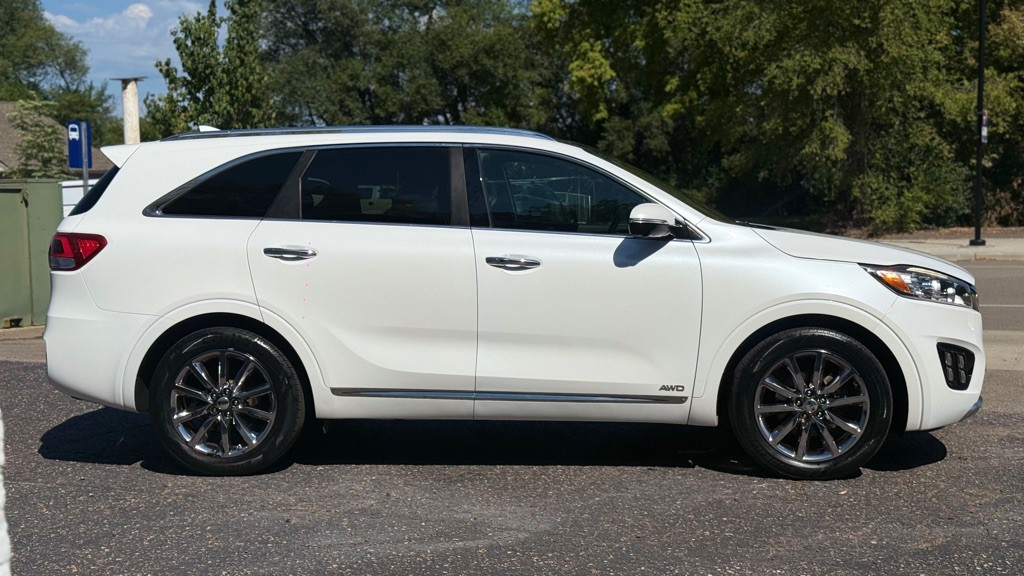 2016 Kia Sorento Image 13