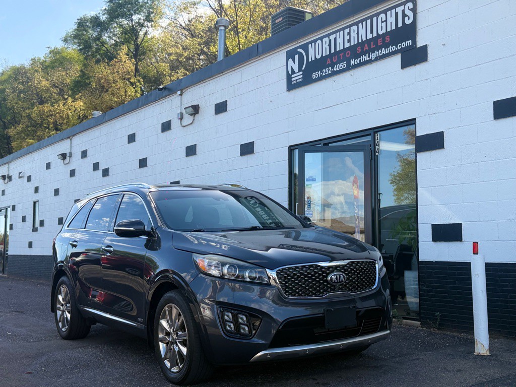 2017 Kia Sorento Image 1