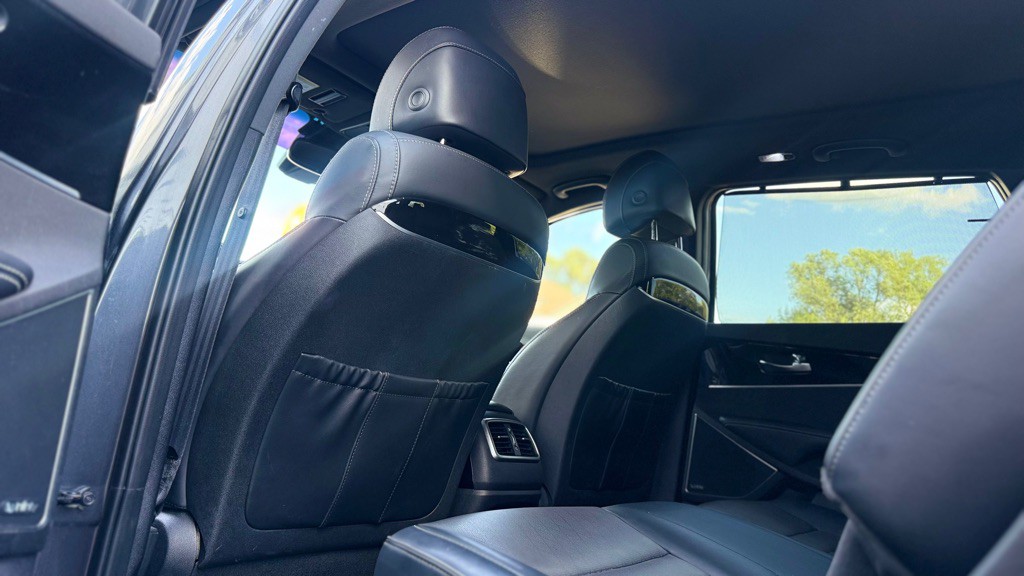 2017 Kia Sorento Image 6