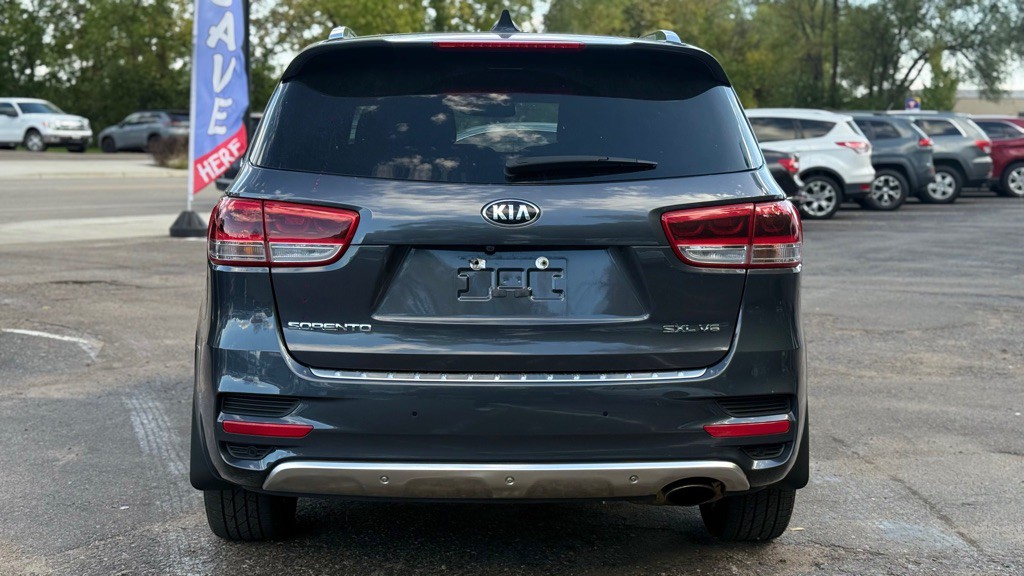2017 Kia Sorento Image 13
