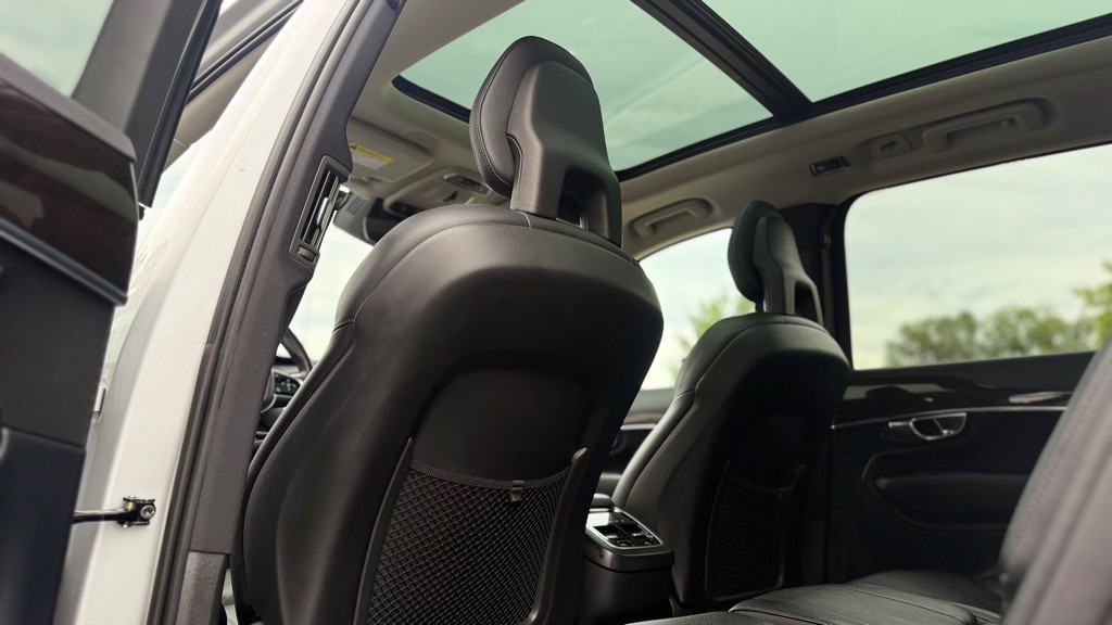 2017 Volvo XC90 Image 9
