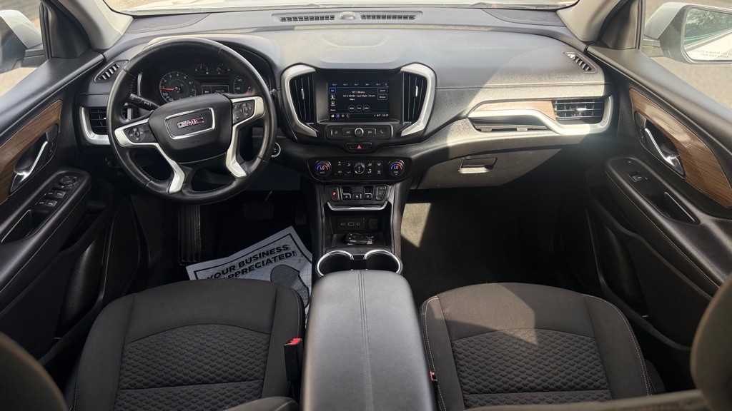 2018 GMC Terrain Image 2
