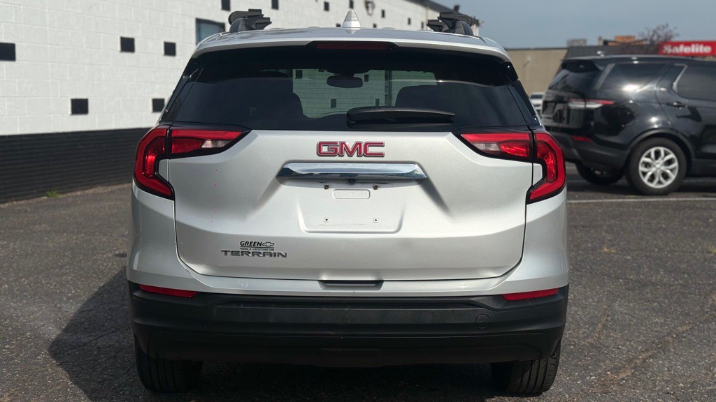 2018 GMC Terrain Image 12