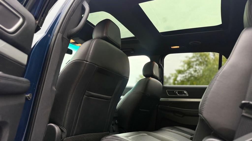 2017 Ford Explorer Image 6