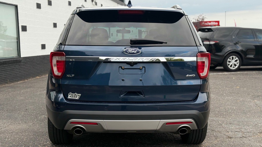 2017 Ford Explorer Image 13