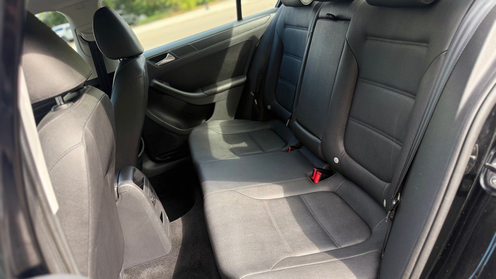 2012 Volkswagen Jetta Image 7