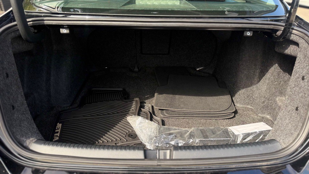 2012 Volkswagen Jetta Image 8