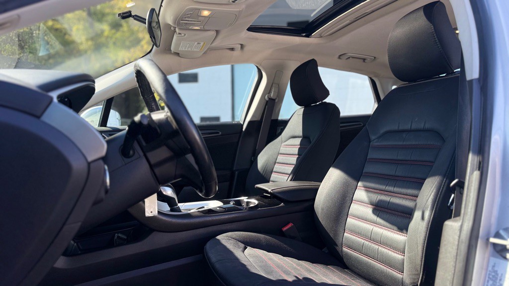 2015 Ford Fusion Image 5