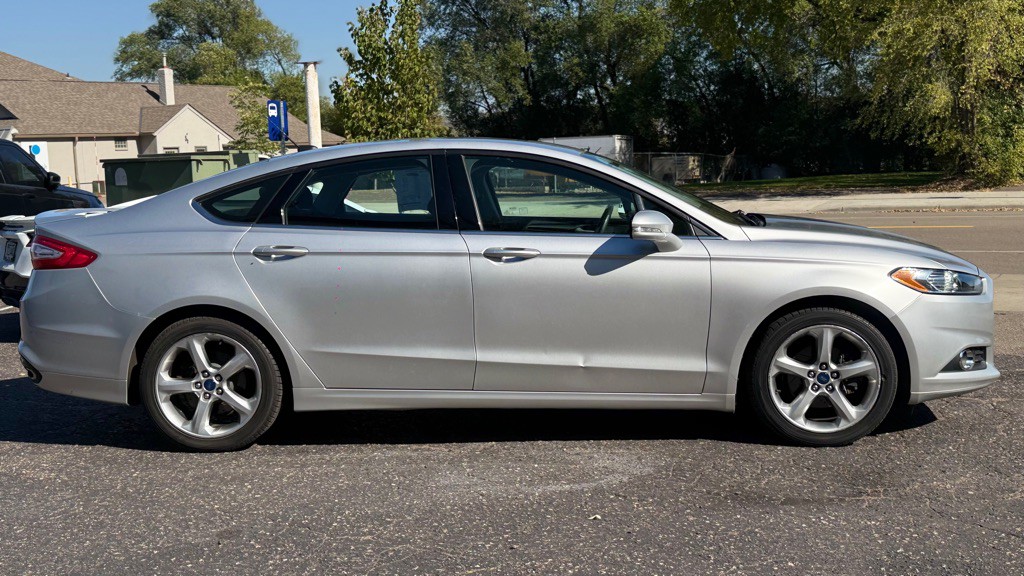 2015 Ford Fusion Image 11