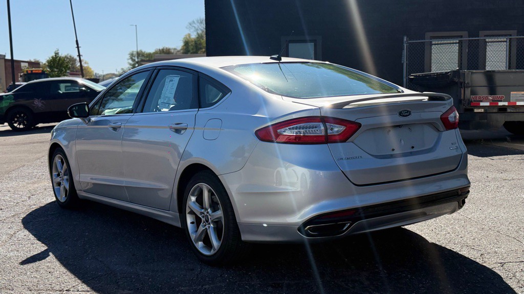 2015 Ford Fusion Image 14