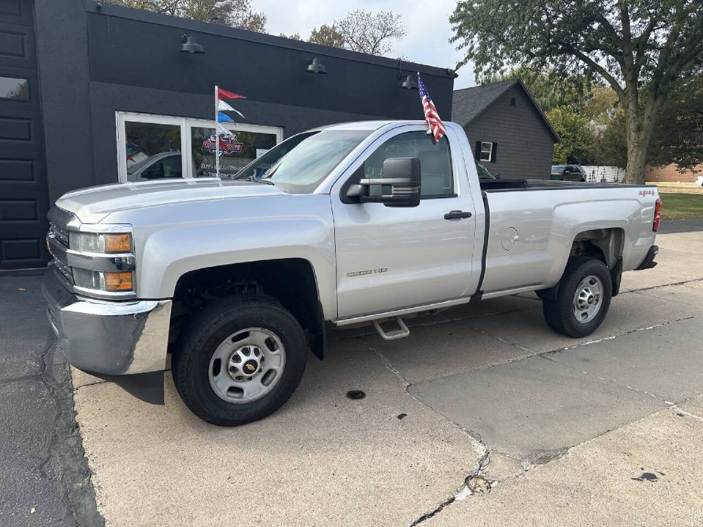 2016 Chevrolet Silverado 1500 Image 2