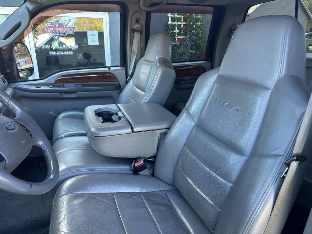 2004 Ford F-350 Image 9