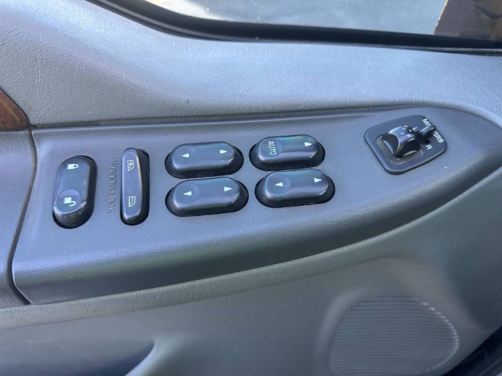 2004 Ford F-350 Image 10