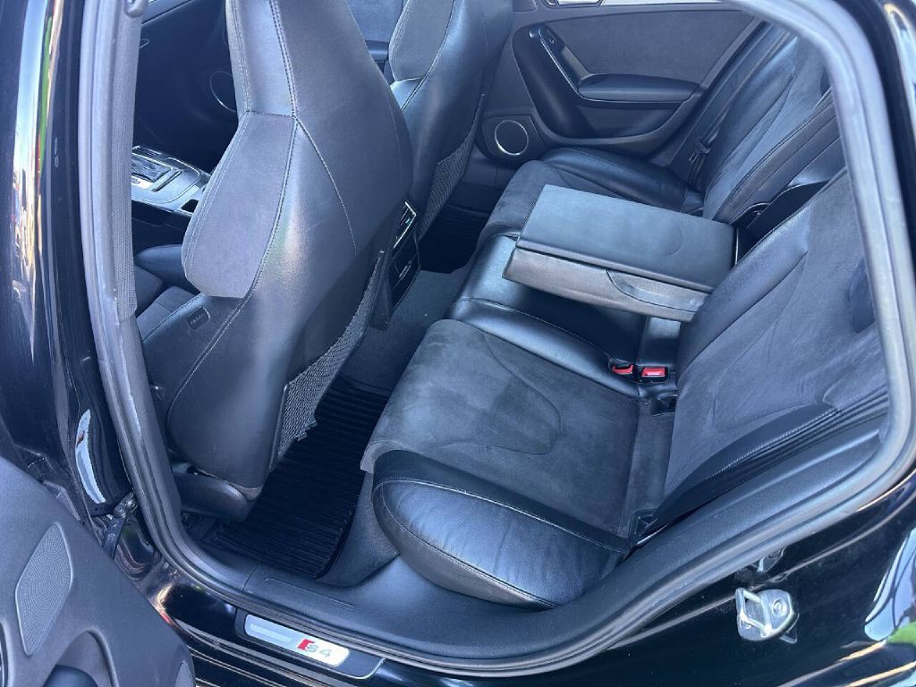 2010 Audi S4 Image 6