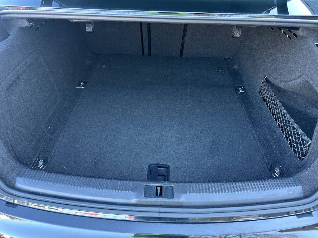 2010 Audi S4 Image 7