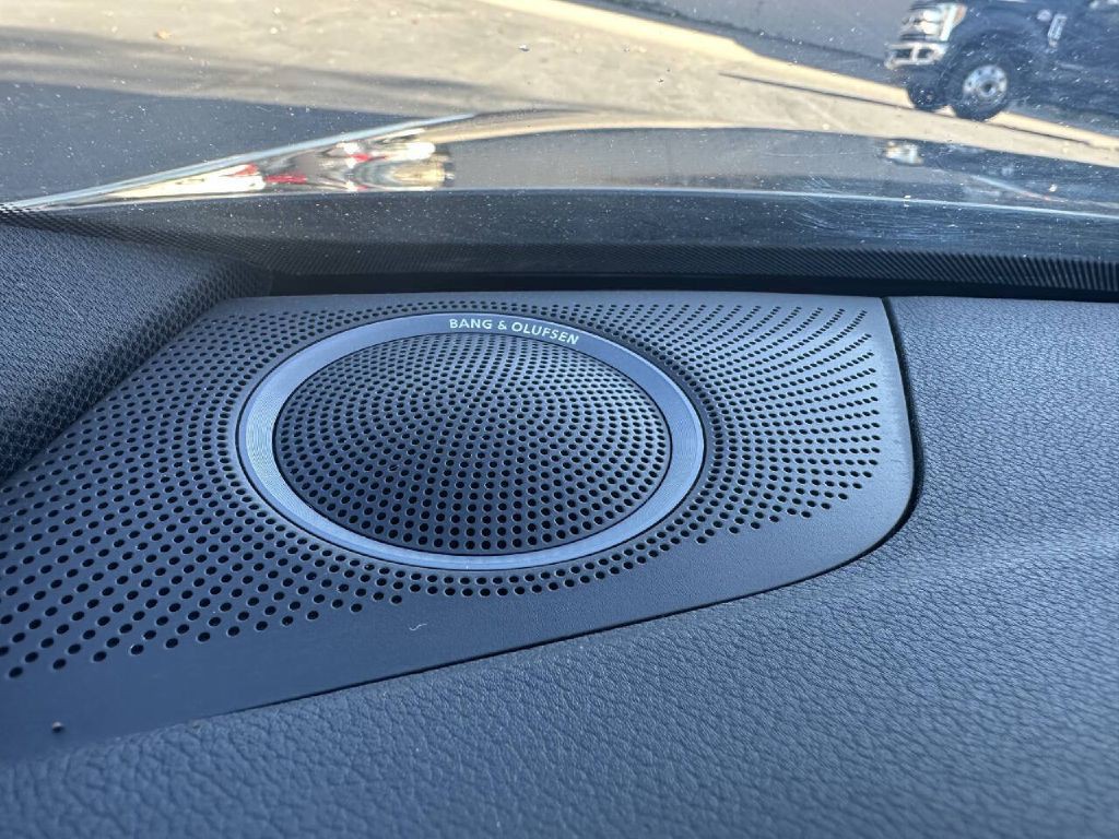 2010 Audi S4 Image 11