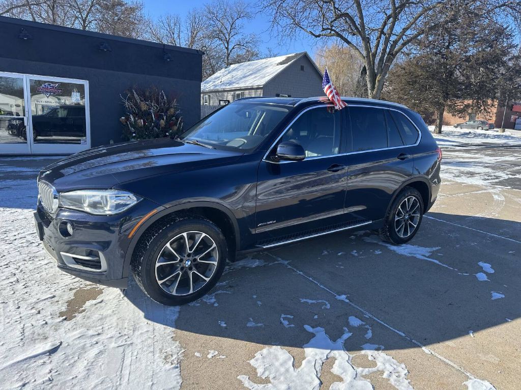 2014 BMW 5 Series Image 2