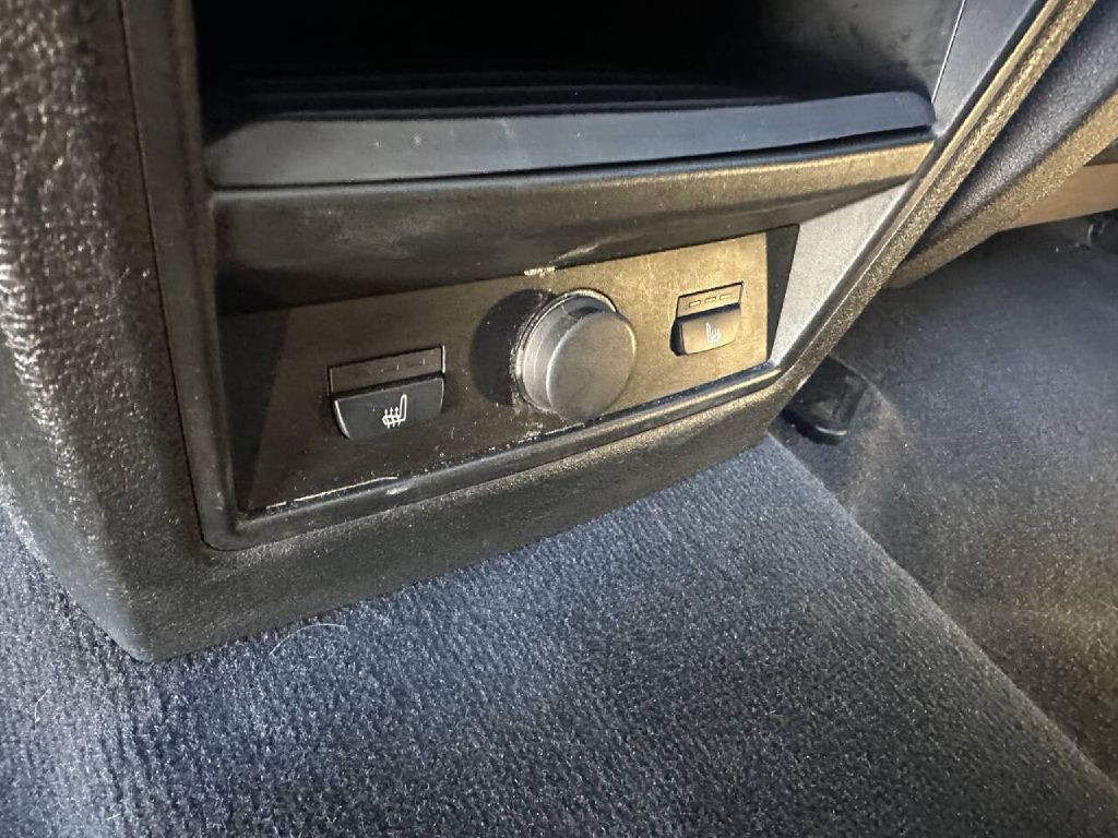 2014 BMW 5 Series Image 9