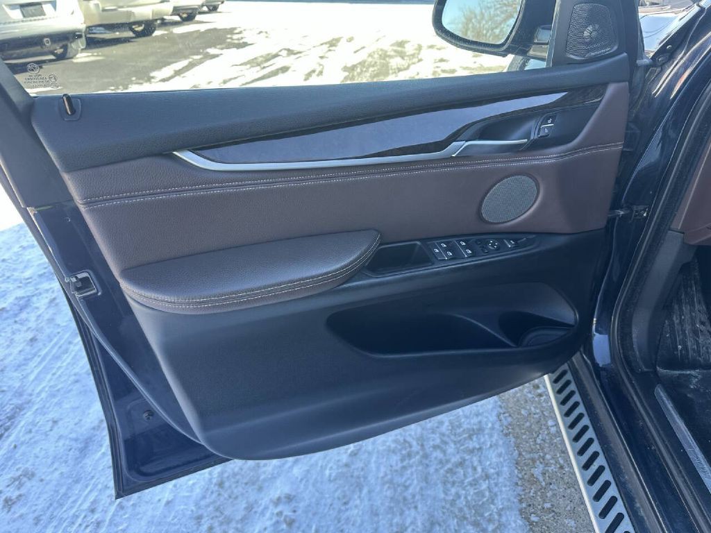 2014 BMW 5 Series Image 10