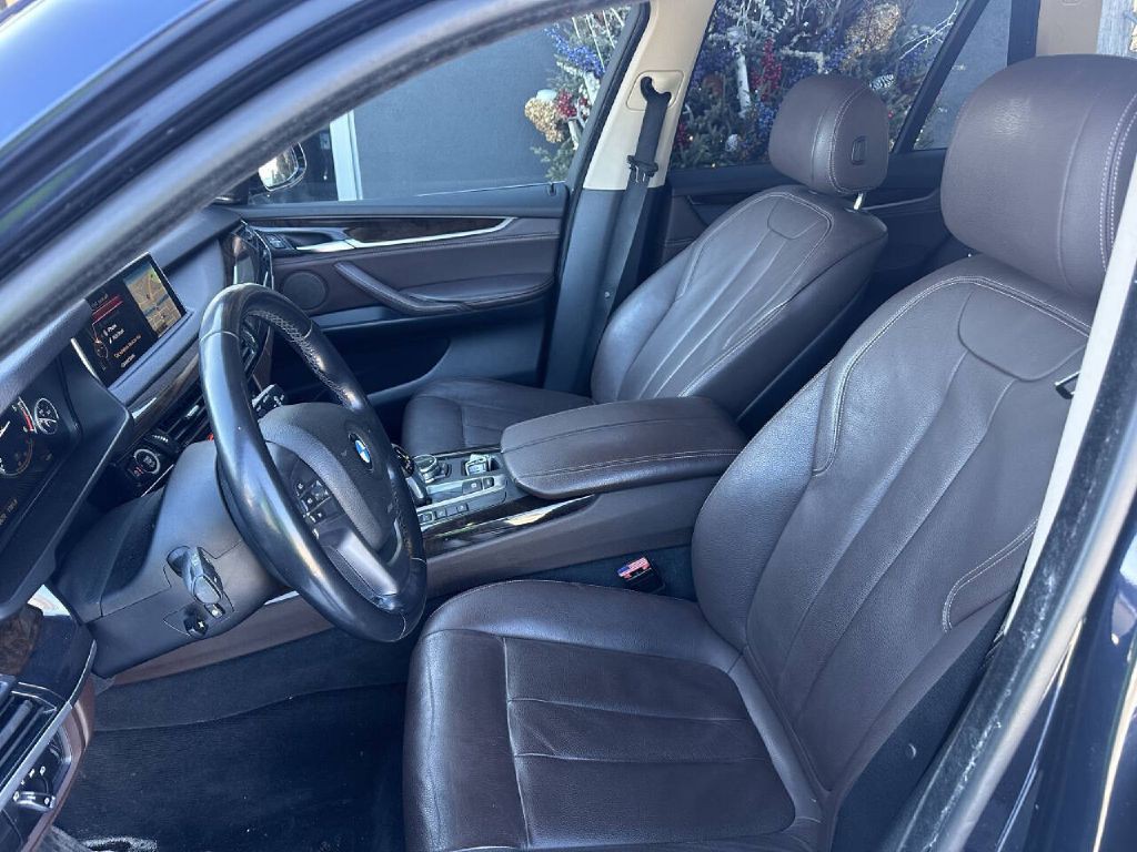 2014 BMW 5 Series Image 11