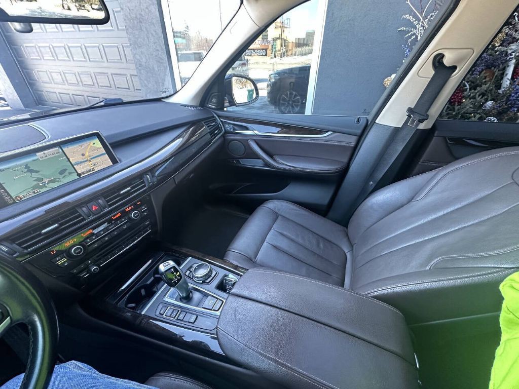 2014 BMW 5 Series Image 15