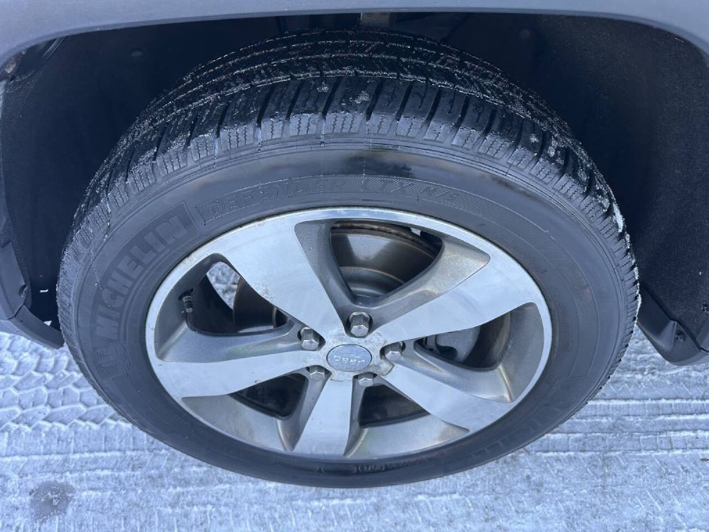 2015 Jeep Grand Cherokee Image 18