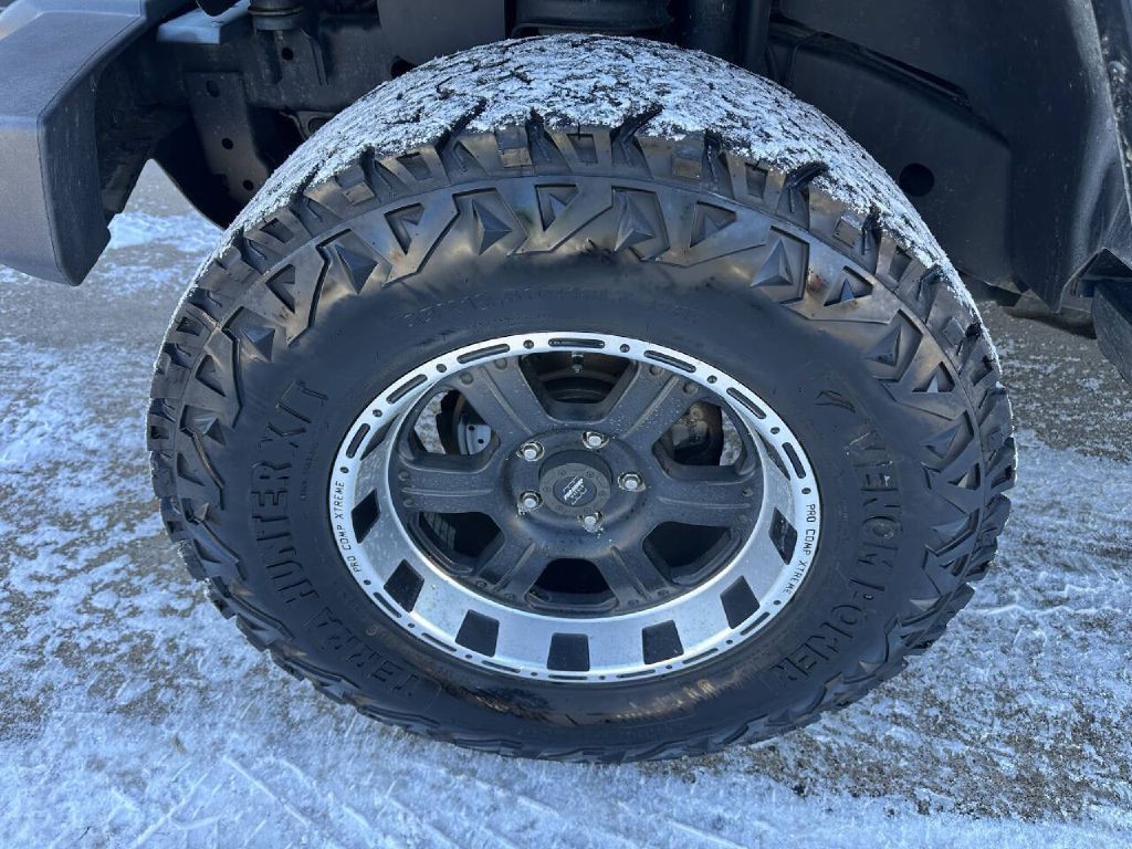 2010 Jeep Wrangler Unlimited Image 12