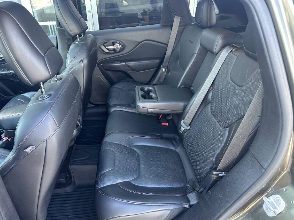 2015 Jeep Cherokee Image 7