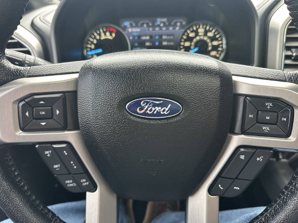 2015 Ford F-150 Image 18