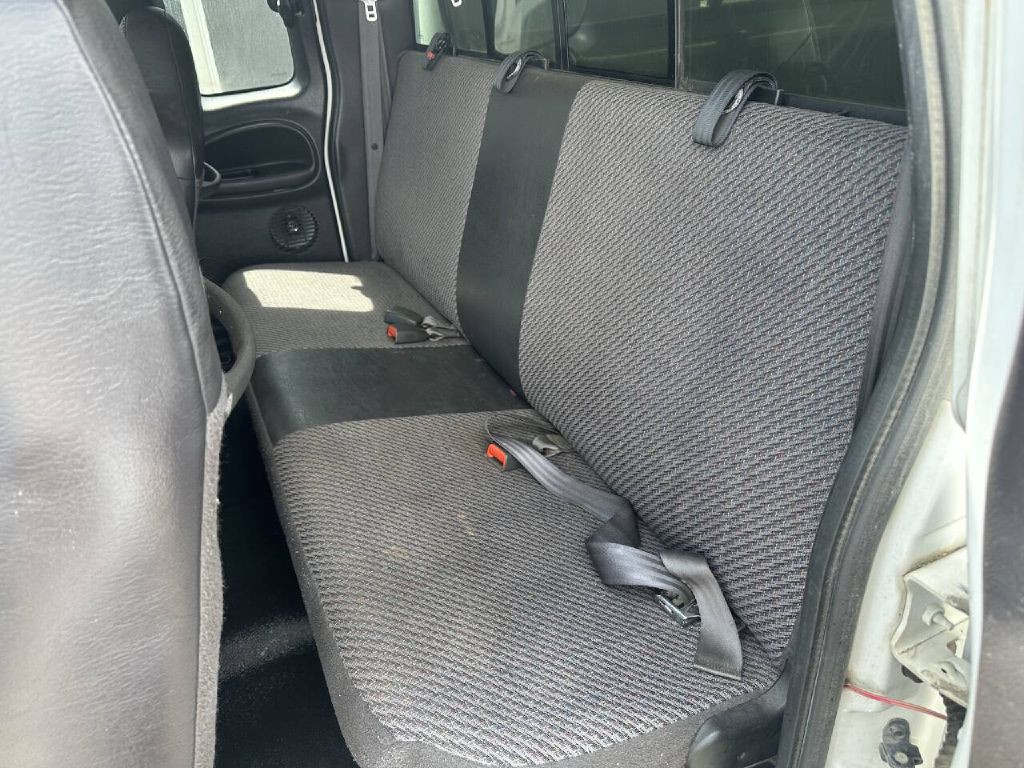2001 Dodge Ram 2500 Image 11
