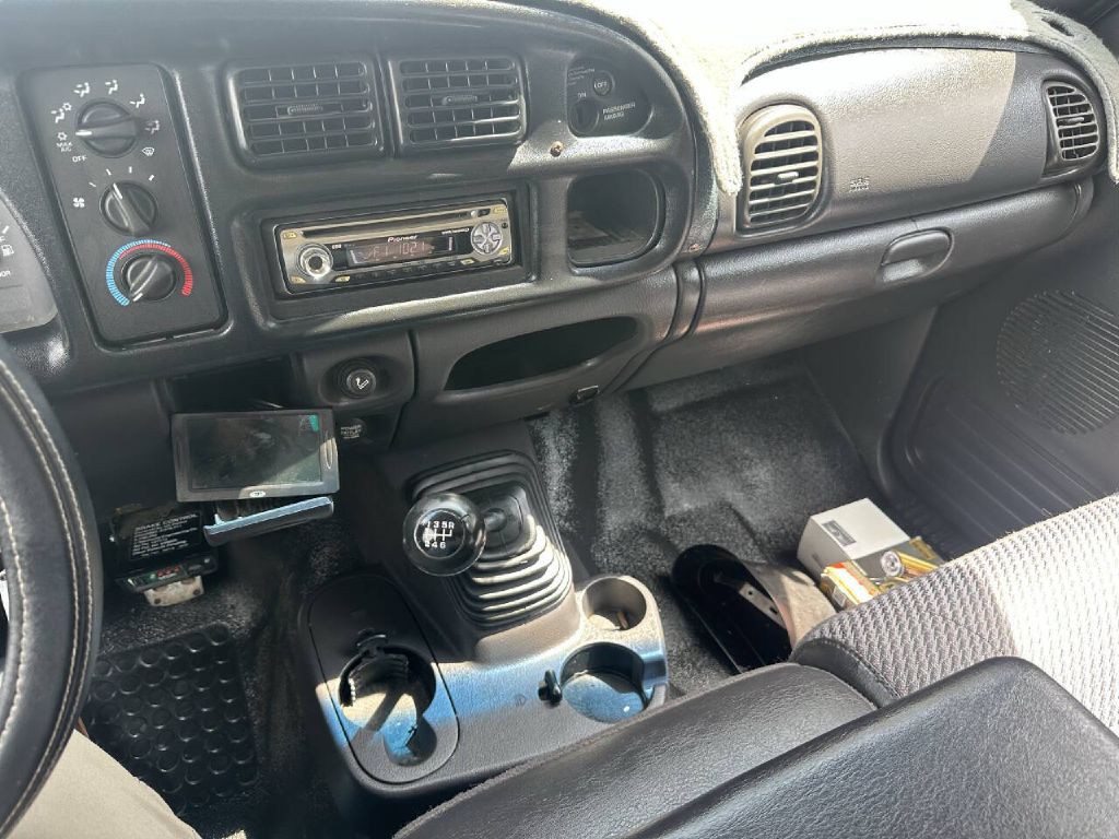2001 Dodge Ram 2500 Image 20