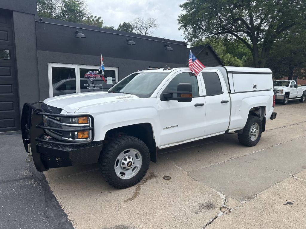 2016 Chevrolet Silverado 1500 Image 2