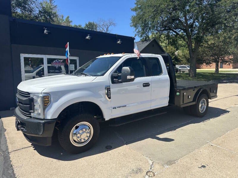 2019 Ford F-350 Image 2