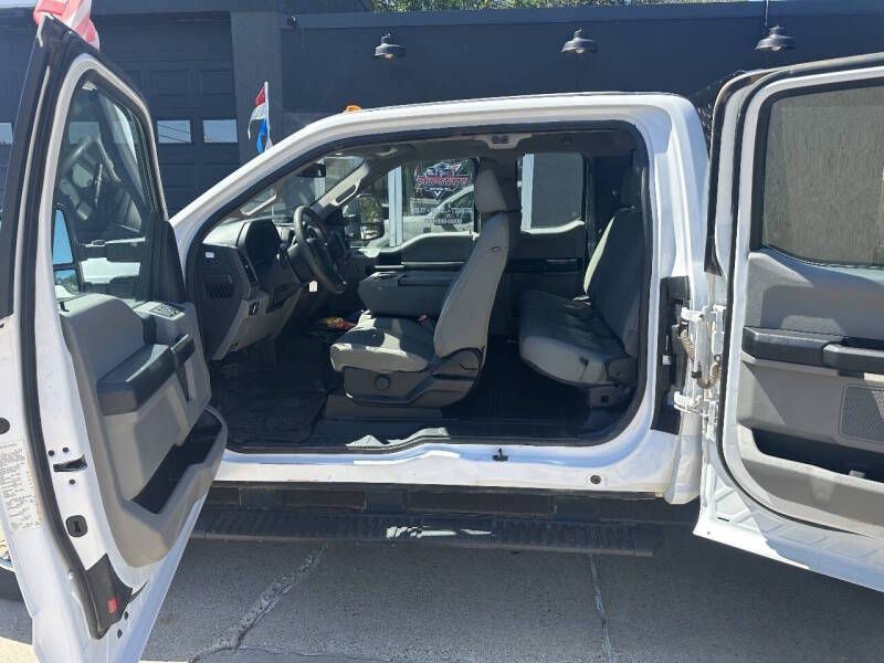 2019 Ford F-350 Image 8