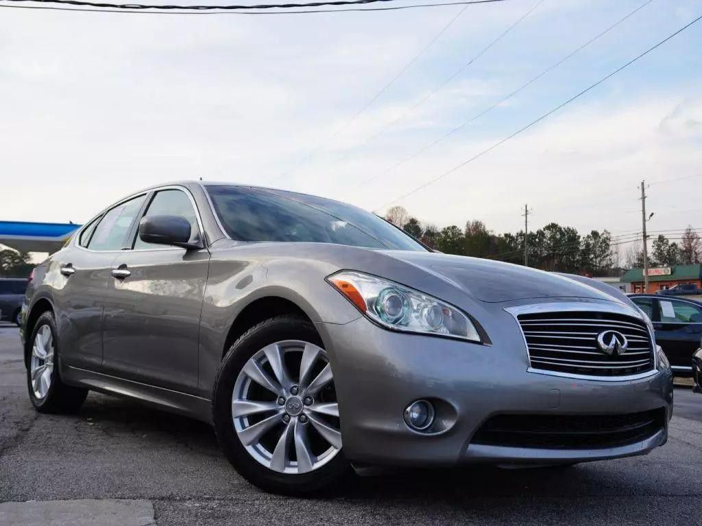 2011 INFINITI M37 Image 8