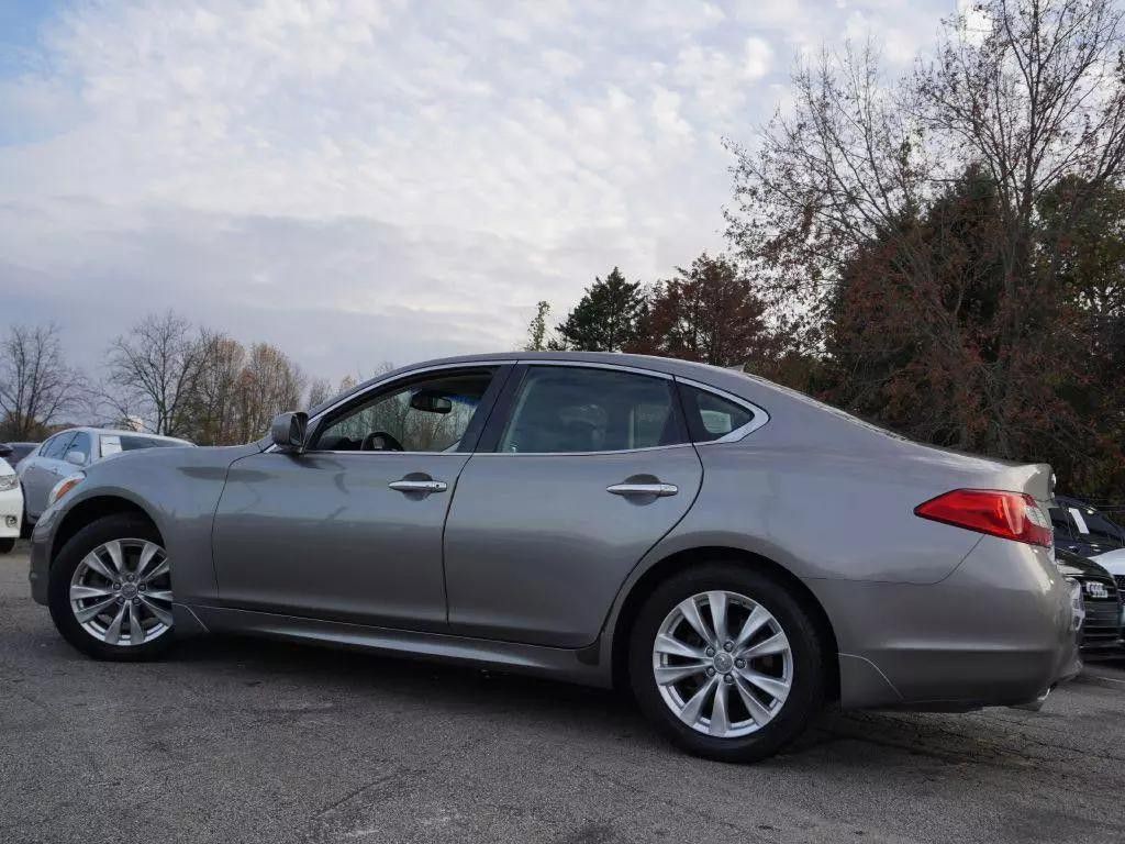 2011 INFINITI M37 Image 20