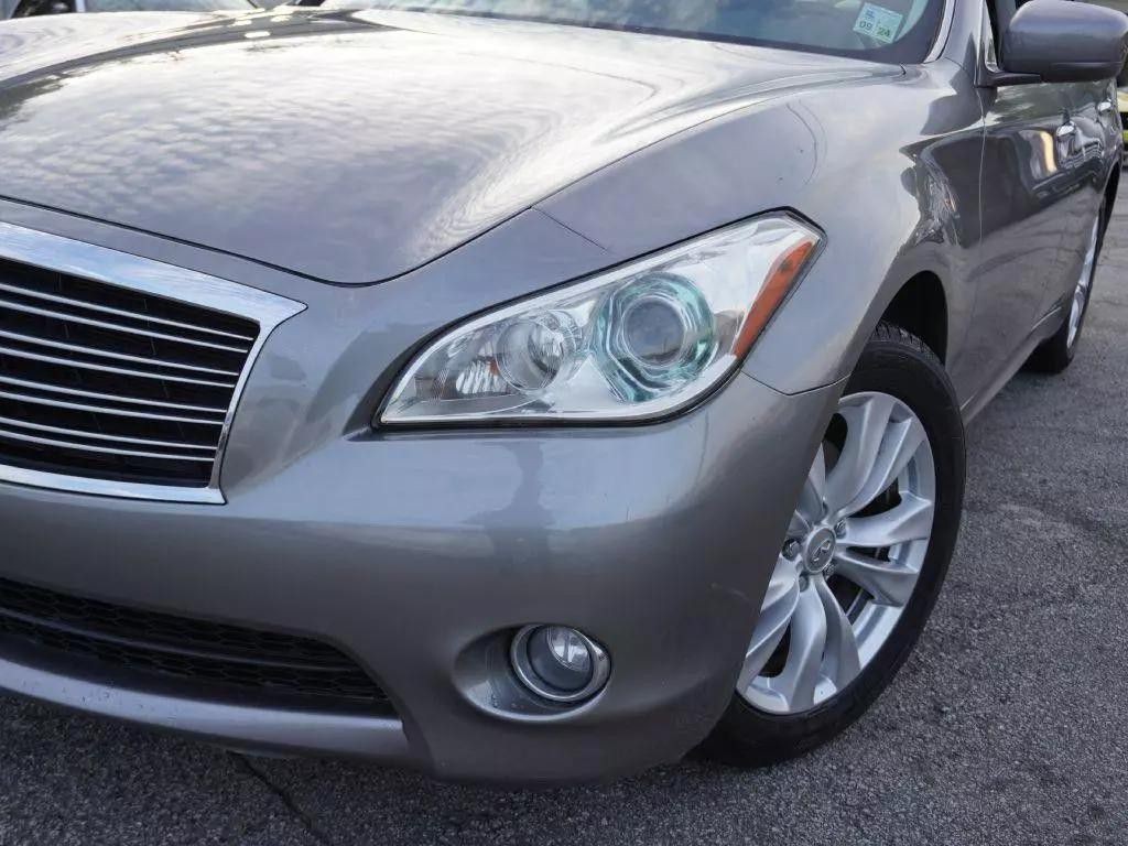 2011 INFINITI M37 Image 21