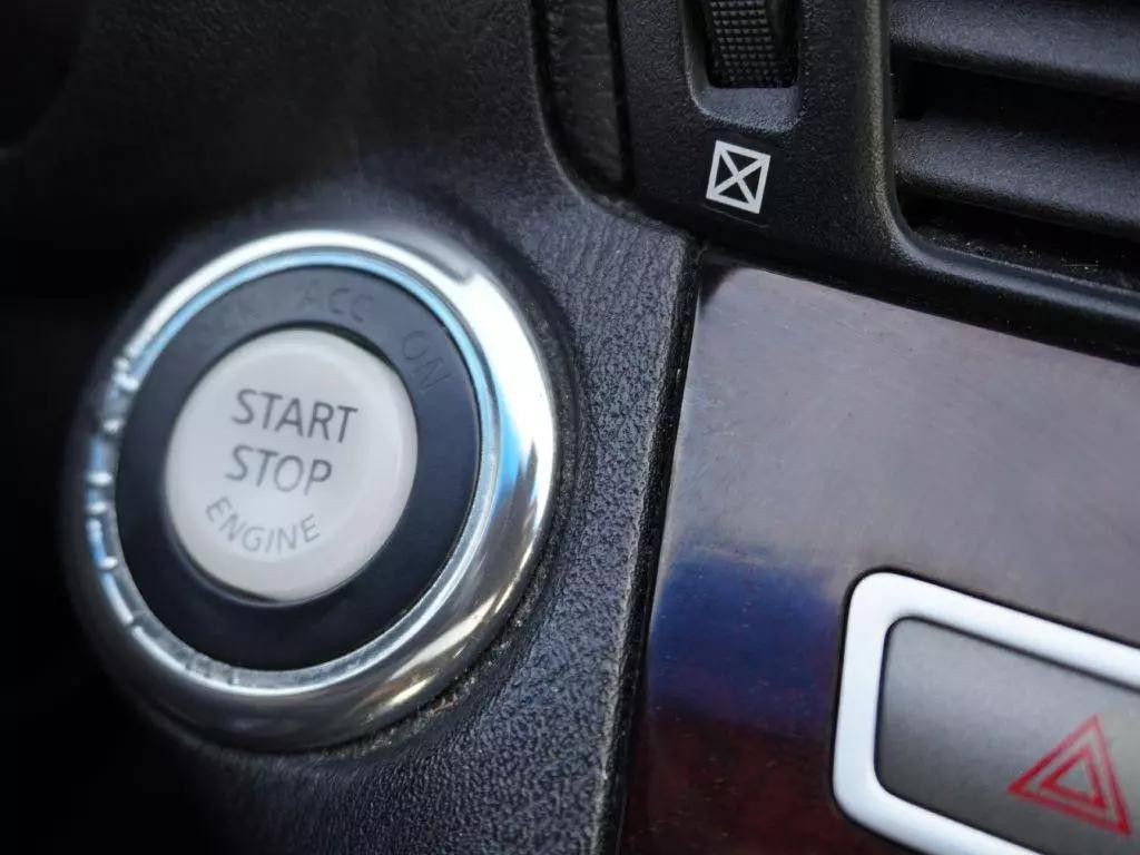 2011 INFINITI M37 Image 47