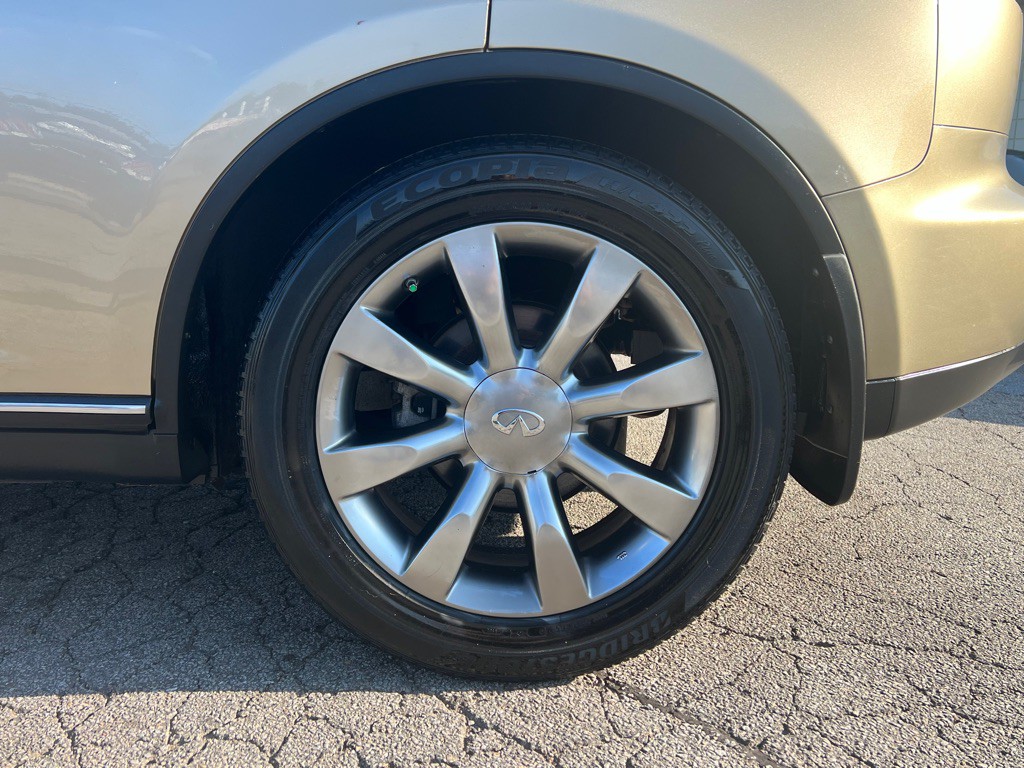 2005 INFINITI FX45 Image 12