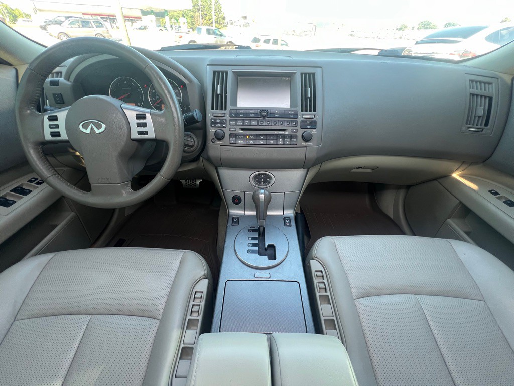 2005 INFINITI FX45 Image 23