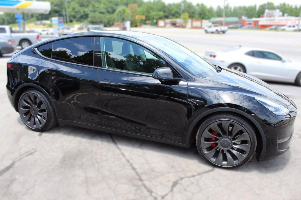 2020 Tesla Model Y Image 11