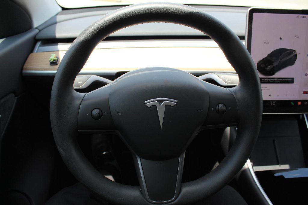2020 Tesla Model Y Image 22