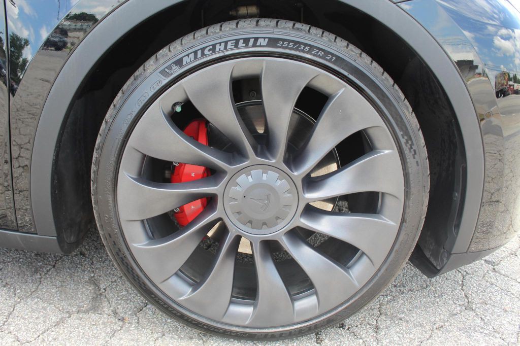 2020 Tesla Model Y Image 34