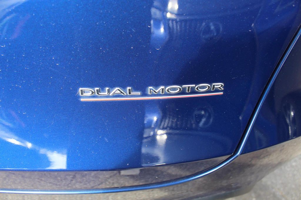 2020 Tesla Model Y Image 8