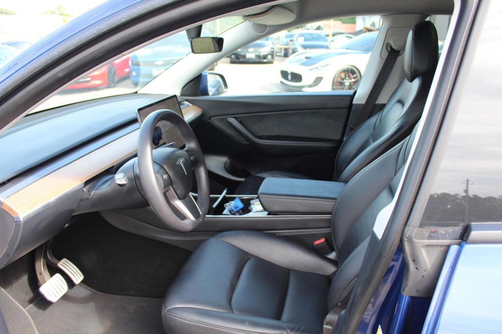 2020 Tesla Model Y Image 12