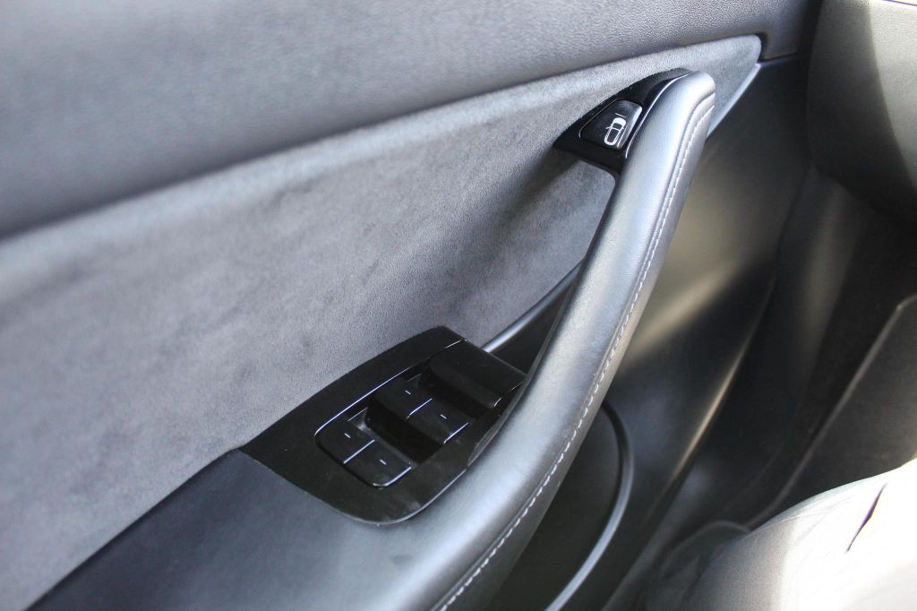 2020 Tesla Model Y Image 13