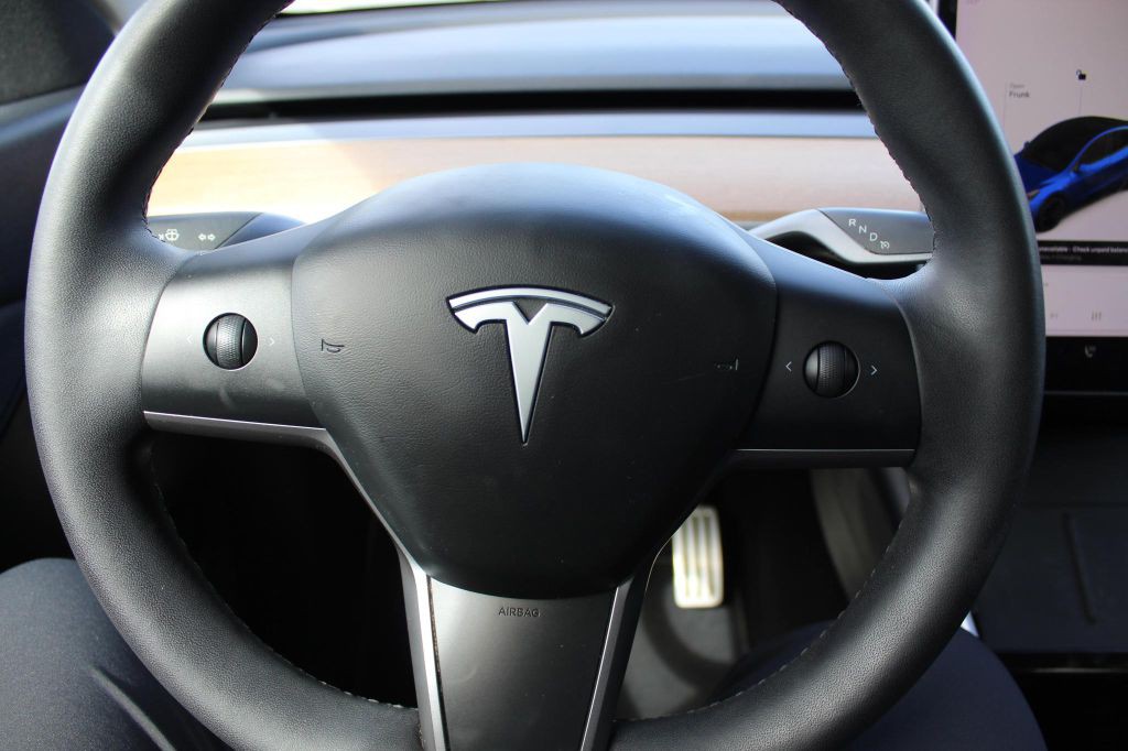 2020 Tesla Model Y Image 14