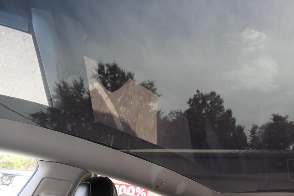 2020 Tesla Model Y Image 24